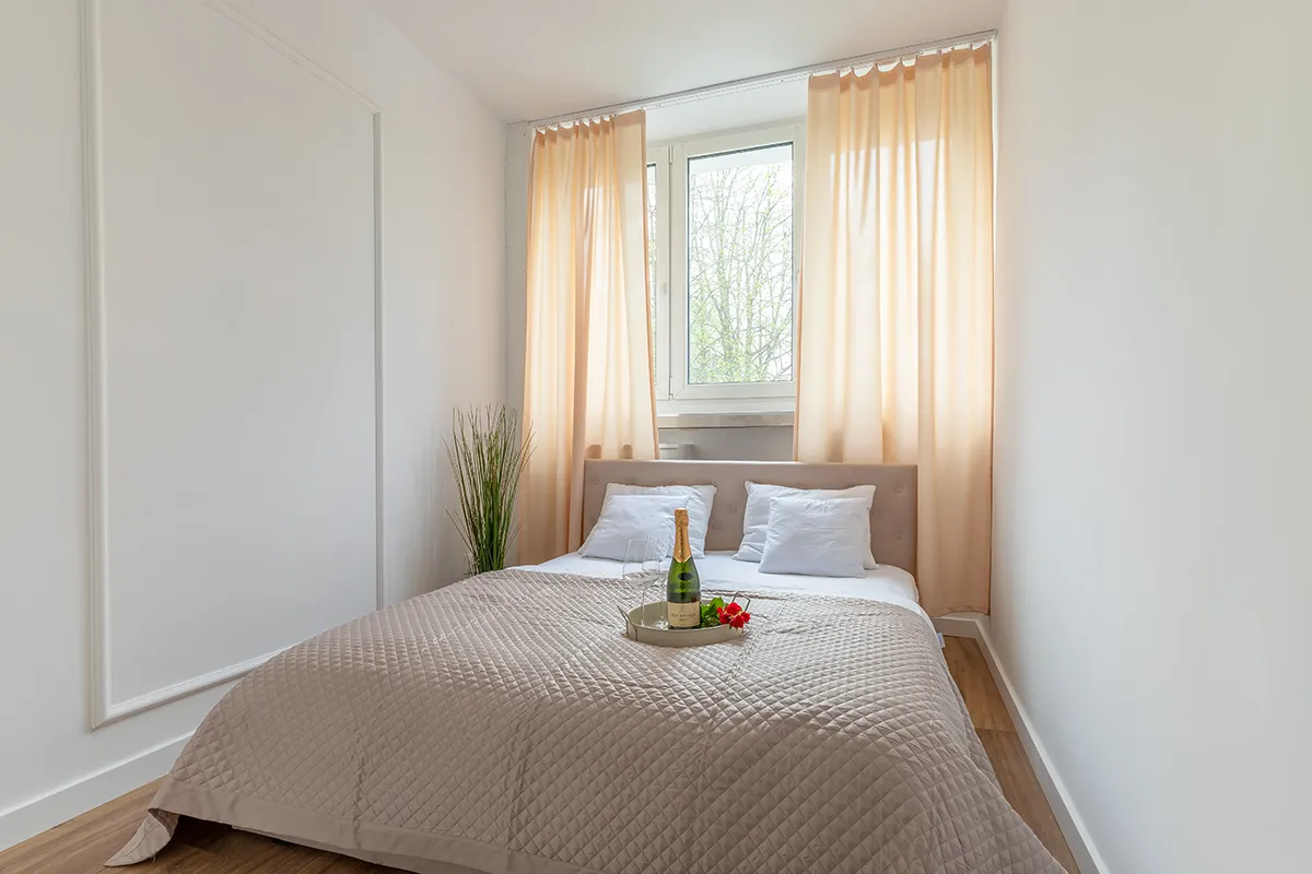 Home staging Łódź - nowoczesna sypialnia w Łodzi - fotografia dla pośredników sprzedaży nieruchomości