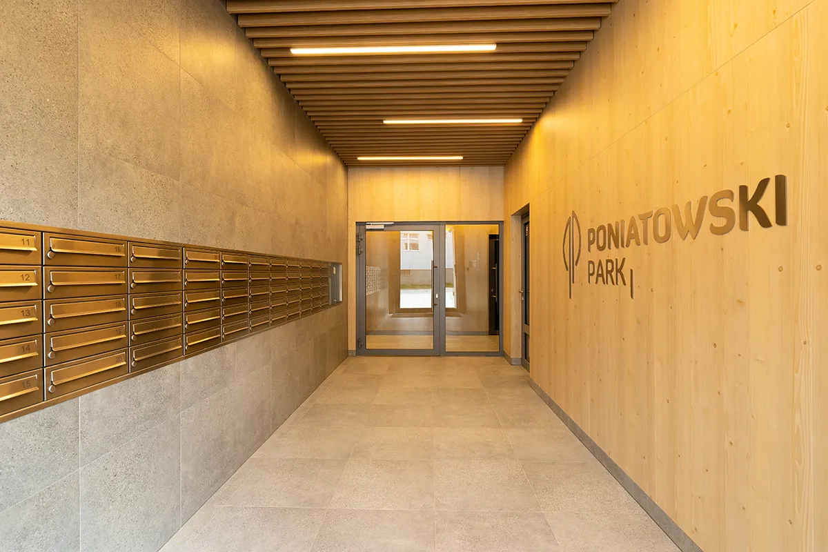 Zdjęcie holu na inwestycji deweloperskiej - zdjęcia dla deweloperów Łódź