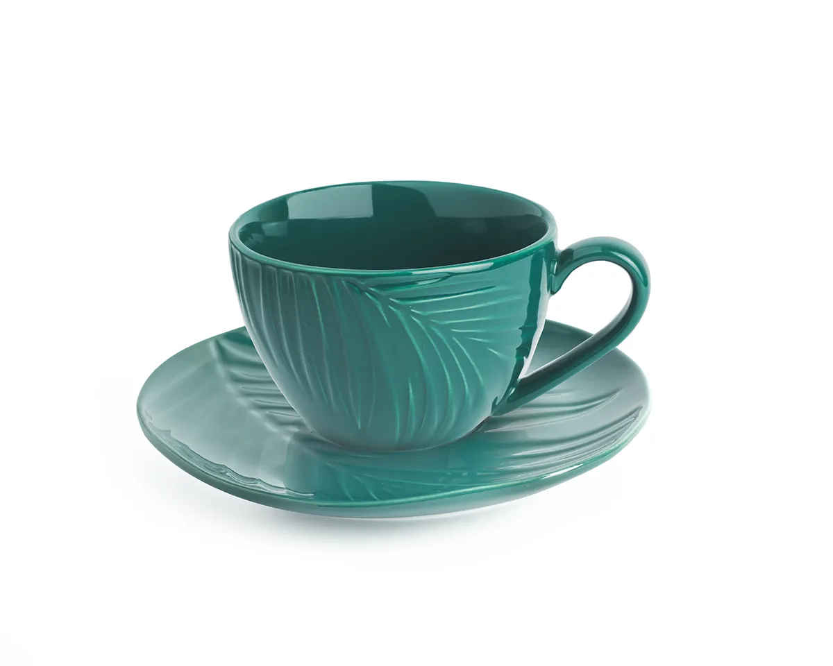 Zielona filiżanka do kawy ze spodkiem - fotografia produktowa Łódź amazon i allegro cała polska