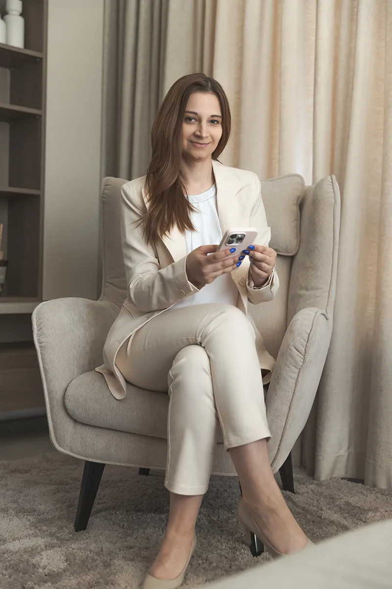 Fotograf w studio w Łodzi